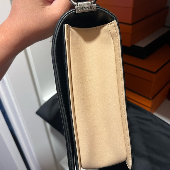 Chanel lambskin Large Boy Bag - Picture 12 of 16